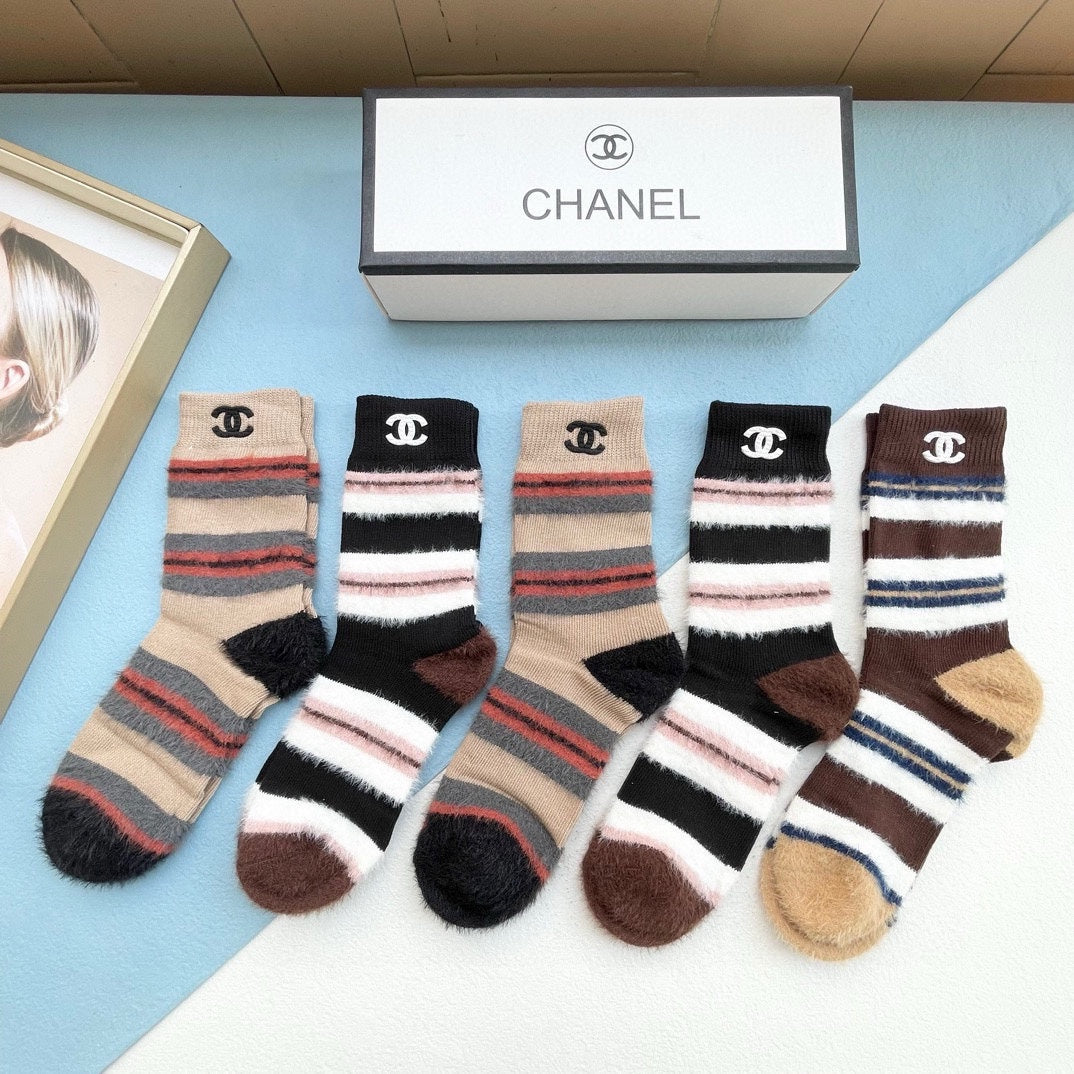 CHANEL CREW SOCKS 412555 ( 1 BOX )