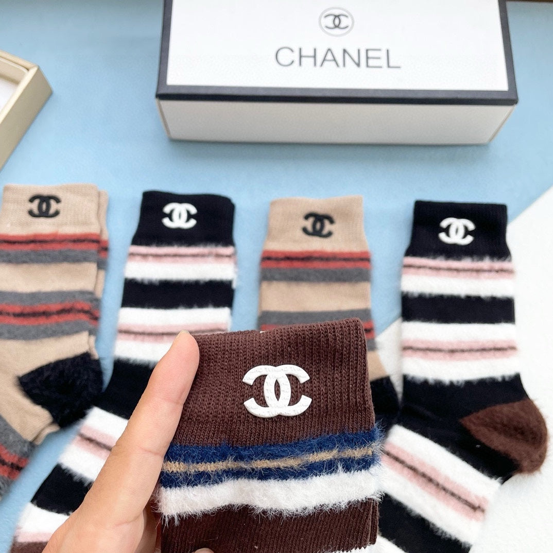 CHANEL CREW SOCKS 412555 ( 1 BOX )
