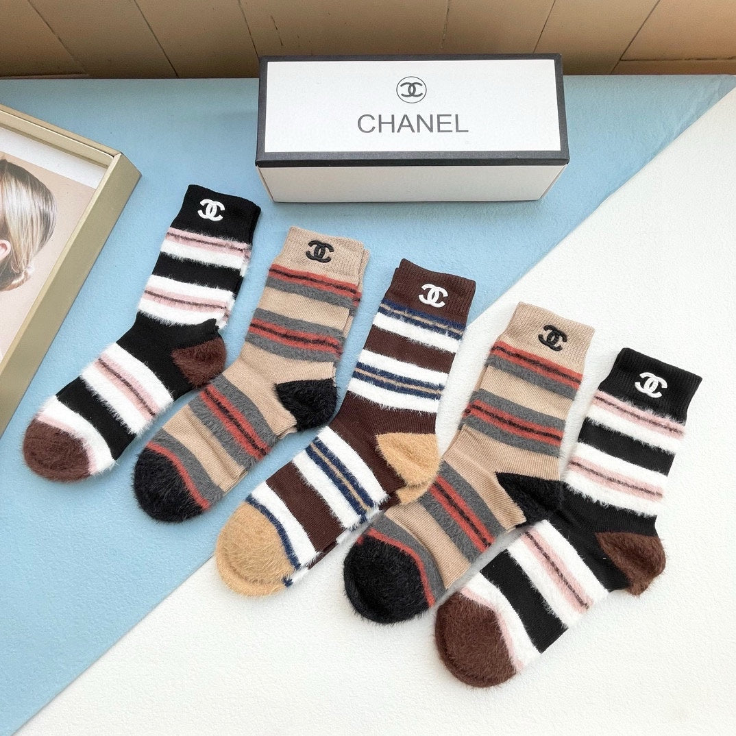 CHANEL CREW SOCKS 412555 ( 1 BOX )