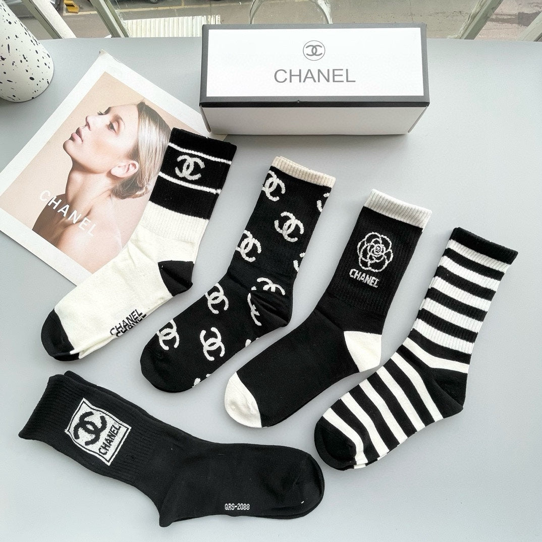 CHANEL CREW SOCKS 412565 ( 1 BOX )