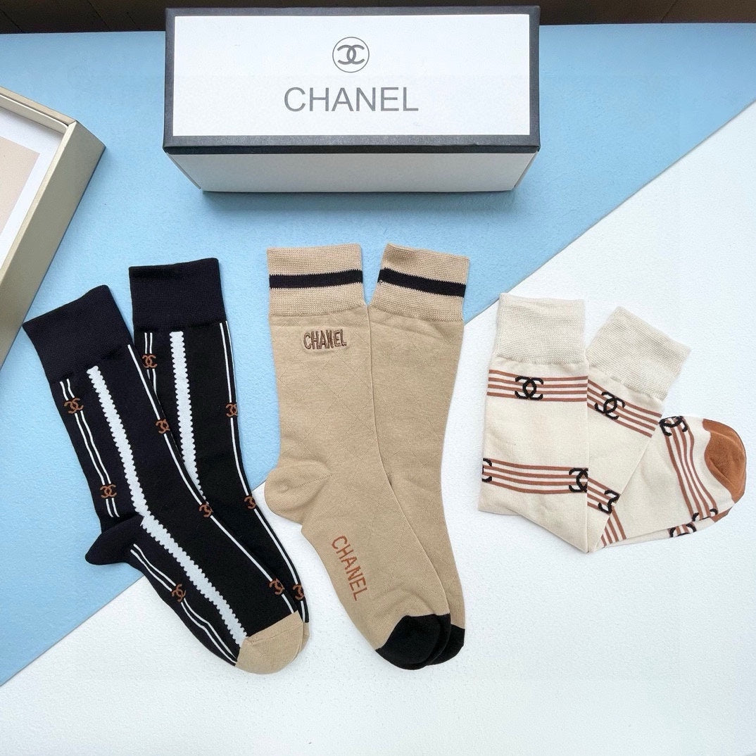 CHANEL CREW SOCKS 416015 ( 1 BOX )