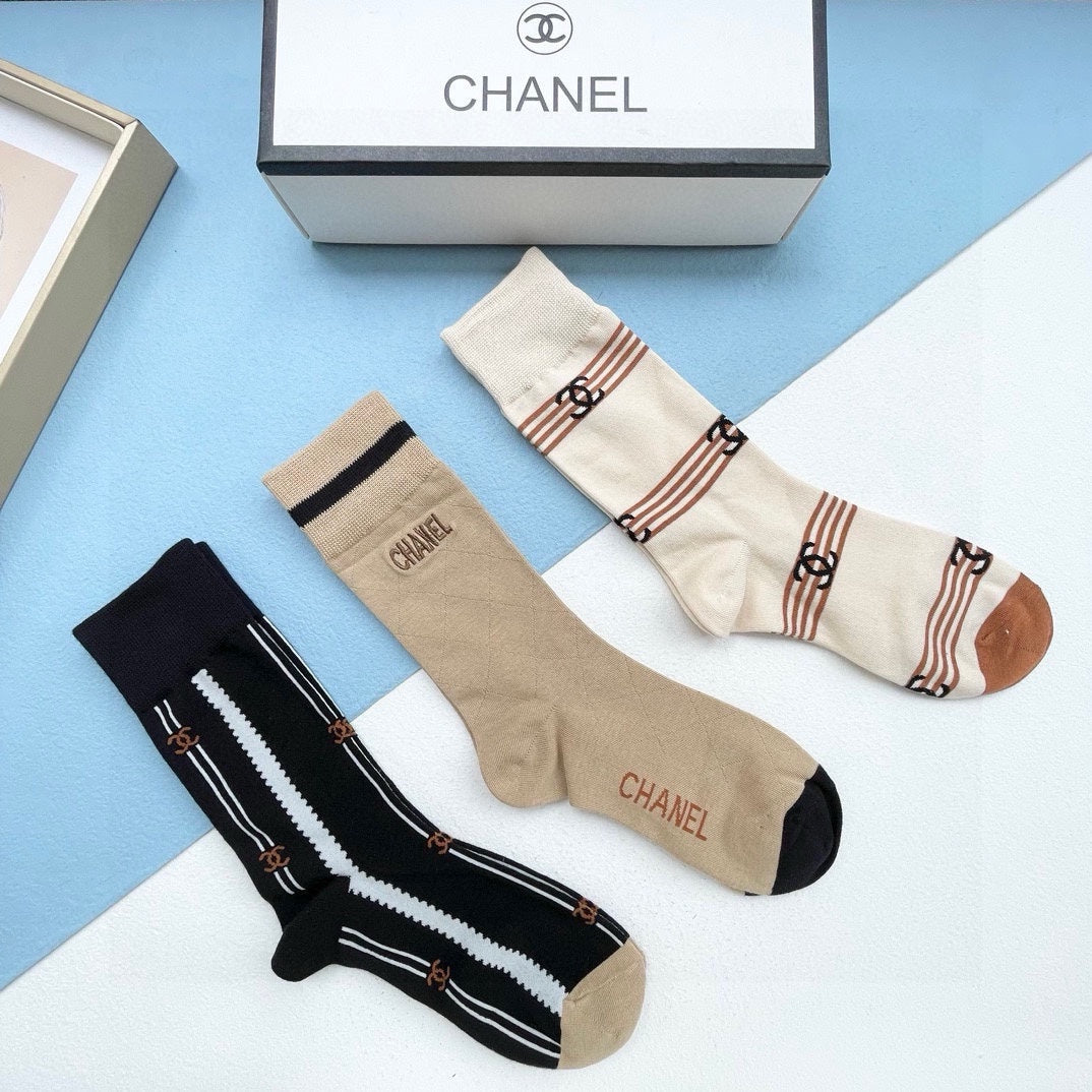 CHANEL CREW SOCKS 416015 ( 1 BOX )