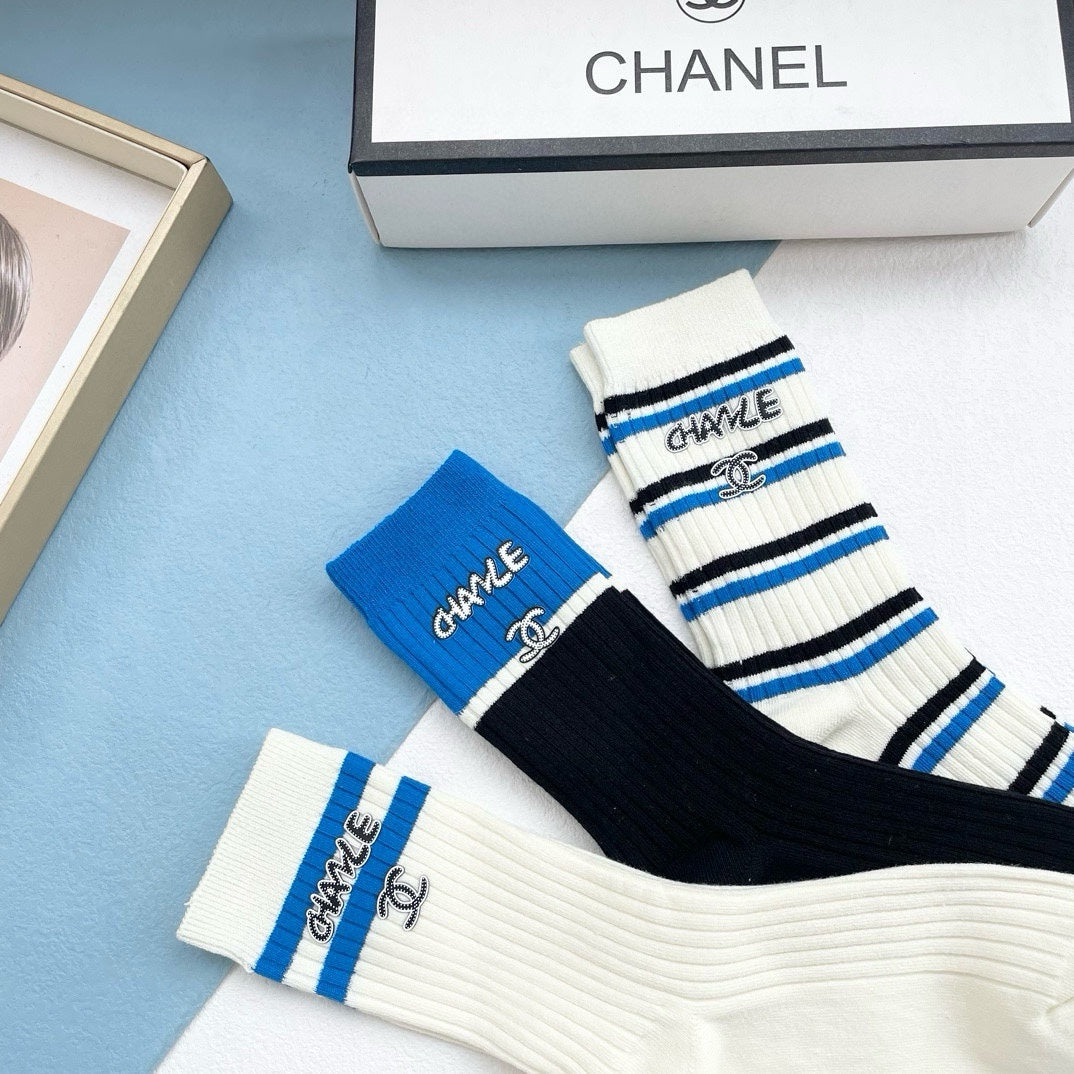 CHANEL CREW SOCKS 417396 ( 1 BOX )