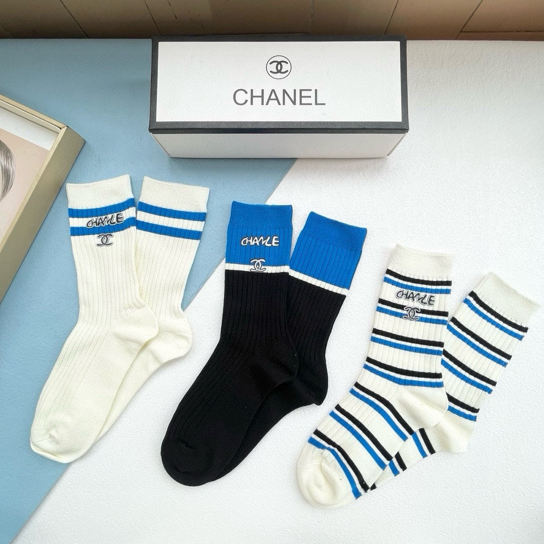 CHANEL CREW SOCKS 417396 ( 1 BOX )