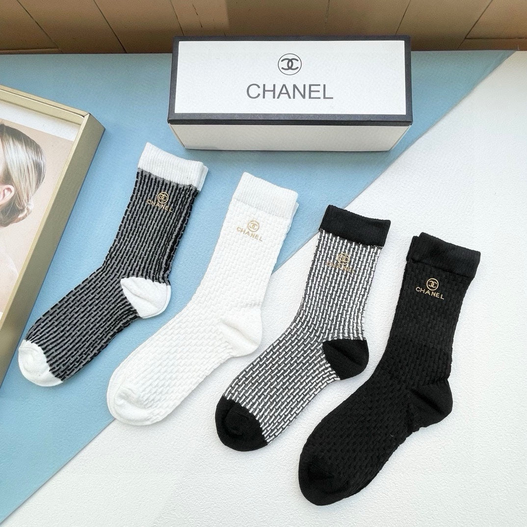 CHANEL CREW SOCKS 417399 ( 1 BOX )