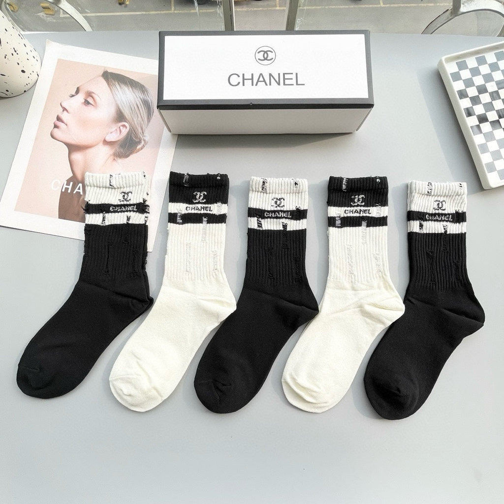 CHANEL CREW SOCKS 417414 ( 1 BOX )