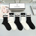 CHANEL CREW SOCKS 417414 ( 1 BOX )