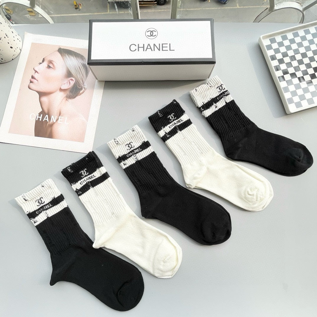 CHANEL CREW SOCKS 417414 ( 1 BOX )