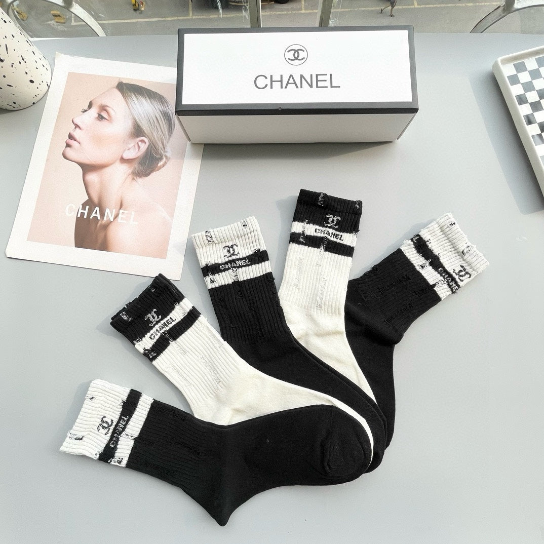 CHANEL CREW SOCKS 417414 ( 1 BOX )