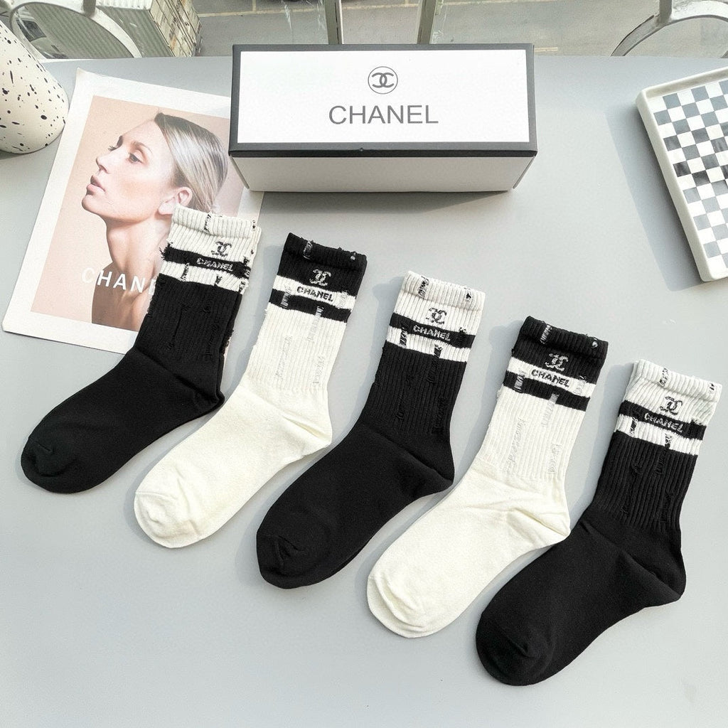 CHANEL CREW SOCKS 417414 ( 1 BOX )