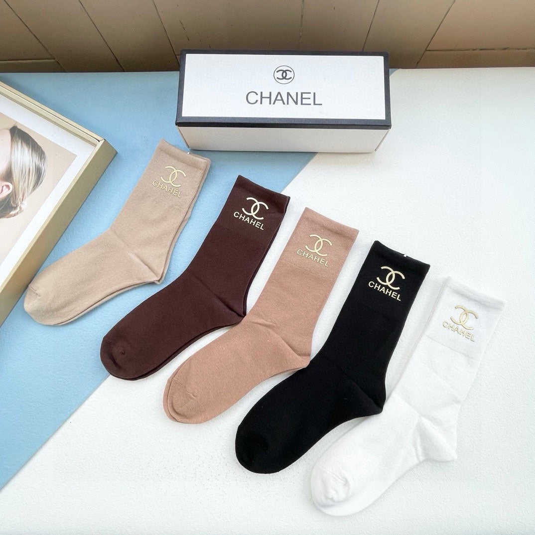 CHANEL CREW SOCKS 420719 (1 BOX )