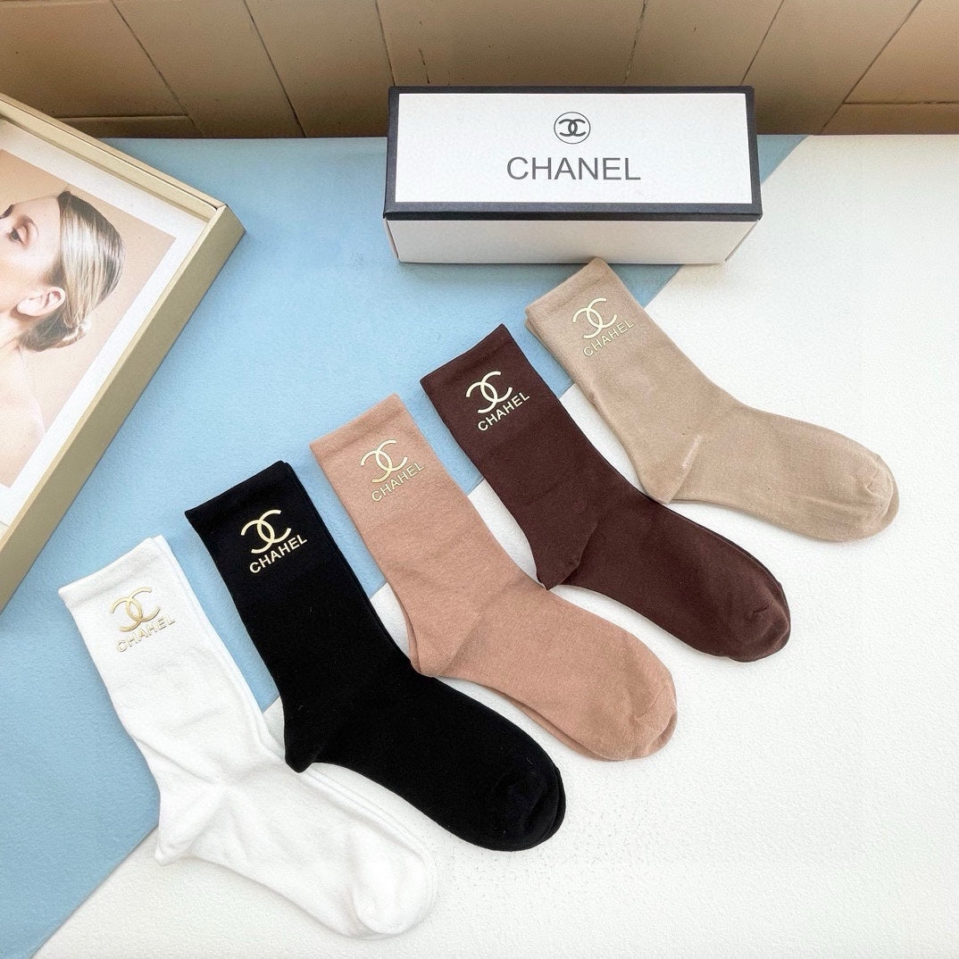 CHANEL CREW SOCKS 420719 (1 BOX )