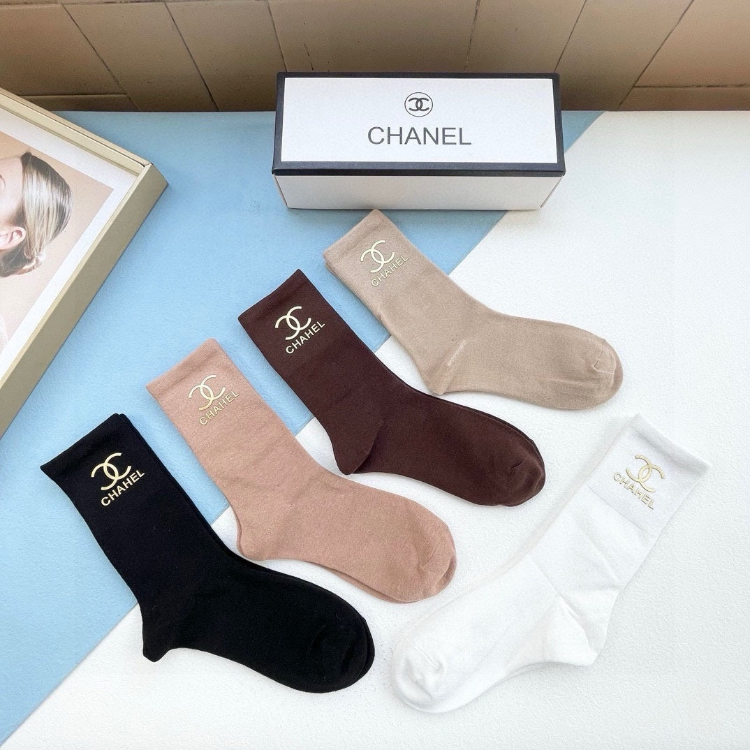 CHANEL CREW SOCKS 420719 (1 BOX )