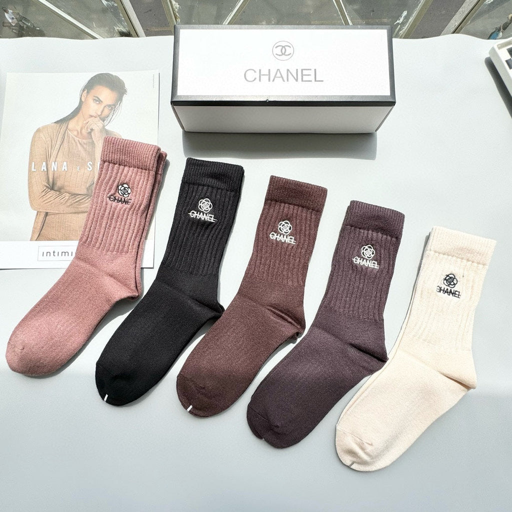 CHANEL CREW SOCKS 423901 (1 BOX)