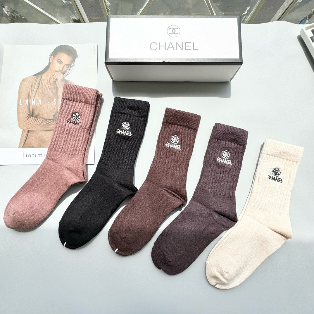 CHANEL CREW SOCKS 423901 (1 BOX)