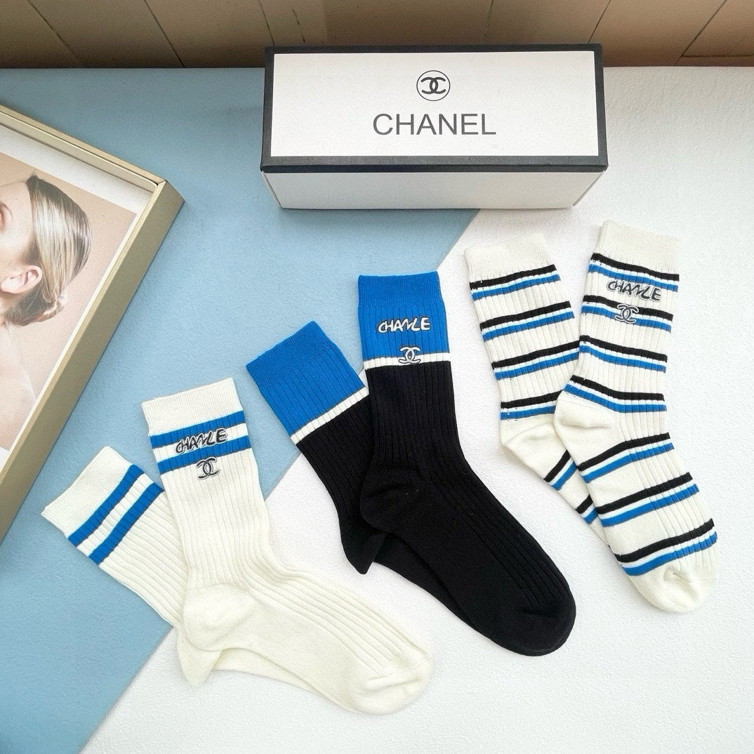 CHANEL CREW SOCKS 423925 (1 BOX)