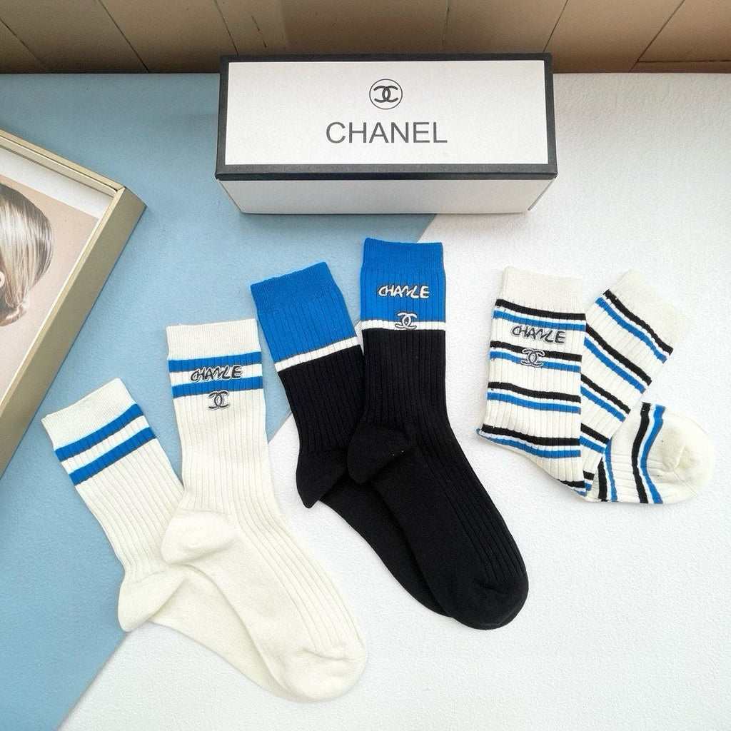 CHANEL CREW SOCKS 423925 (1 BOX)