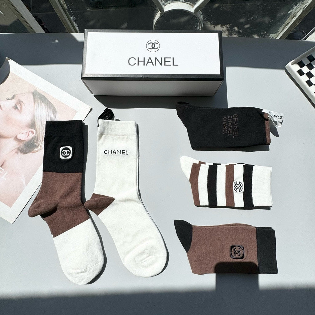 CHANEL CREW SOCKS 423688 (1 BOX)