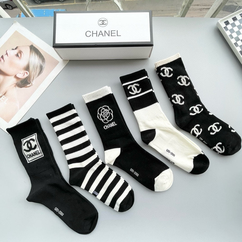 CHANEL CREW SOCKS 425569 ( 1 BOX )