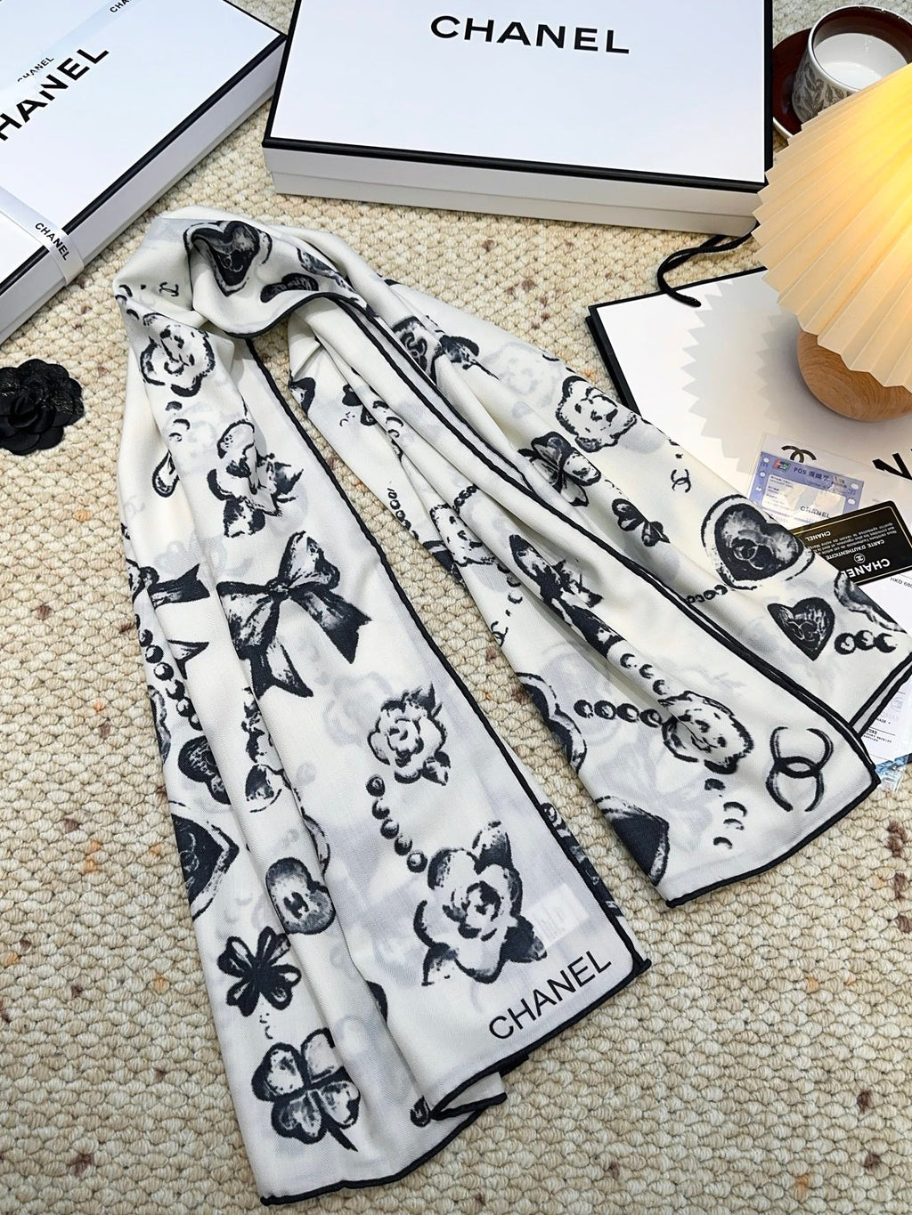 CHANEL 25S SCARF 140 CM IN CASHMERE SILK 943923
