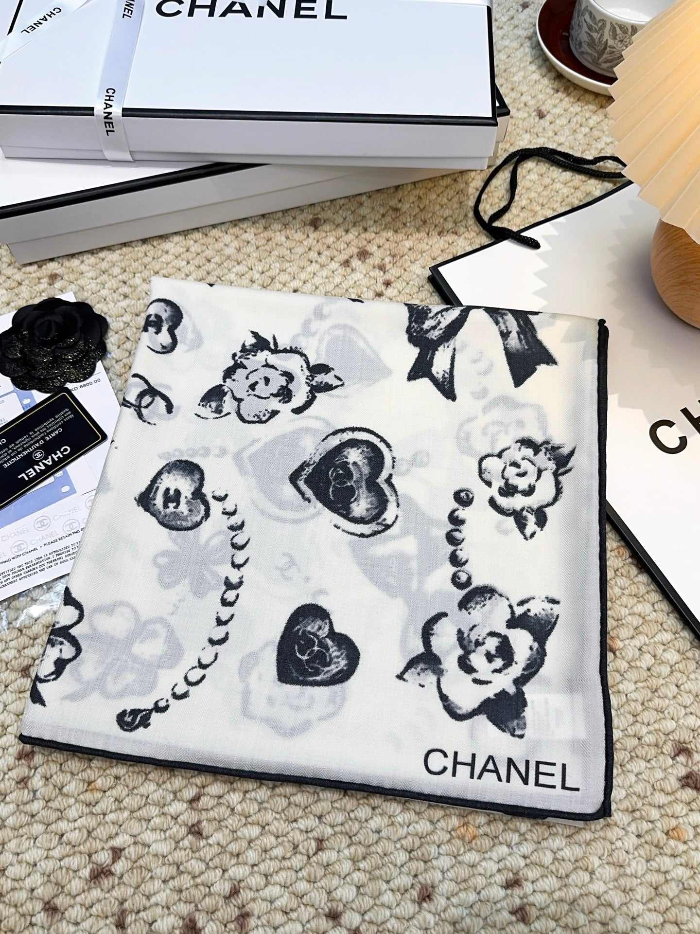 CHANEL 25S SCARF 140 CM IN CASHMERE SILK 943923