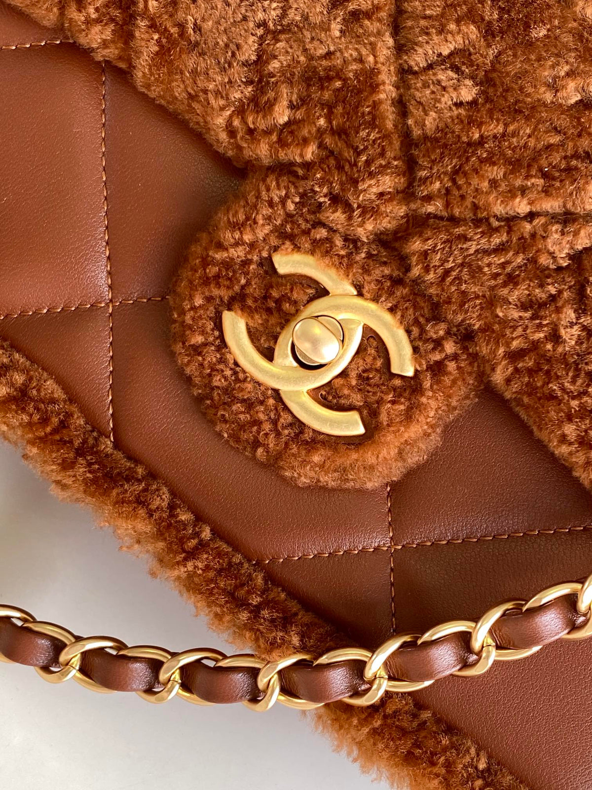 CHANEL 25S FLAP BAG 23.5 CM IN BROWN WOOL AND LAMBSKIN