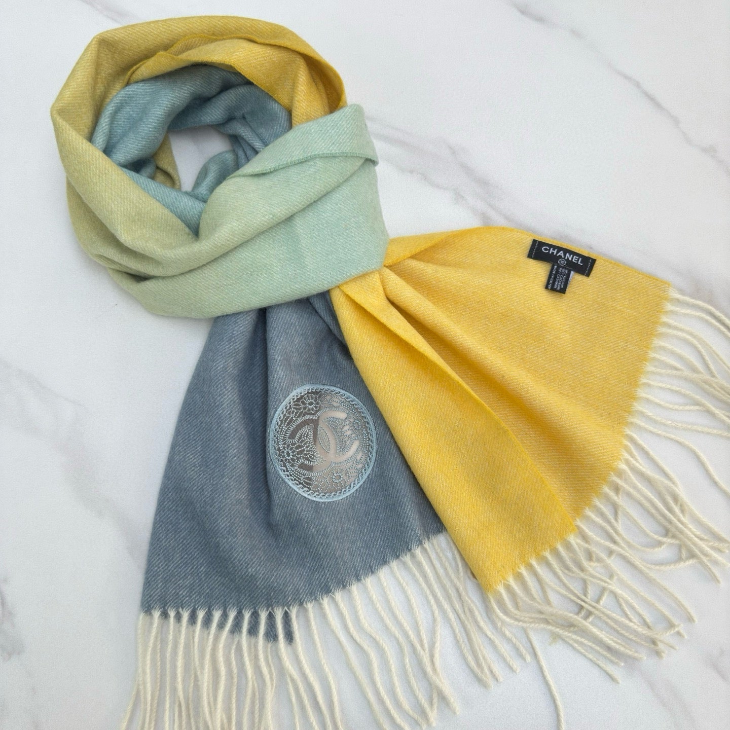CHANEL 25S SCARF 180 IN CASHMERE 876135