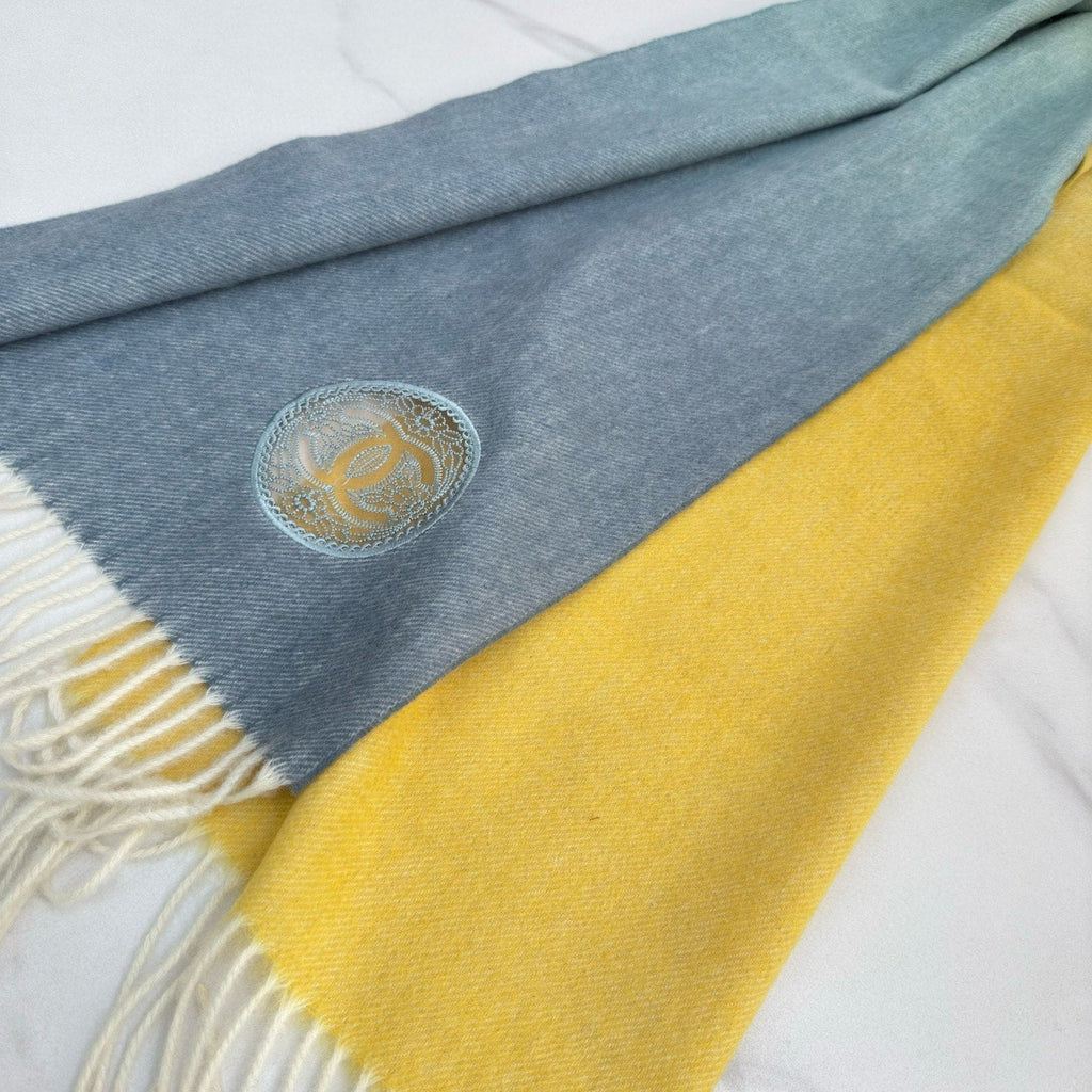 CHANEL 25S SCARF 180 IN CASHMERE 876135