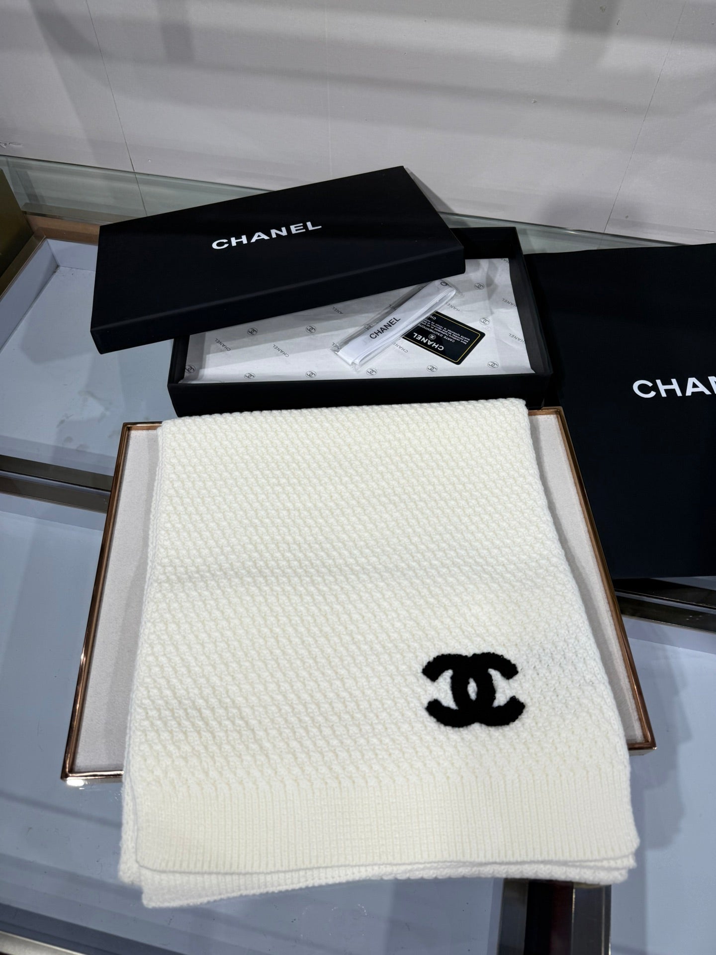 CHANEL 25S SCARF 175 CM IN WOOL CASHMERE 943086