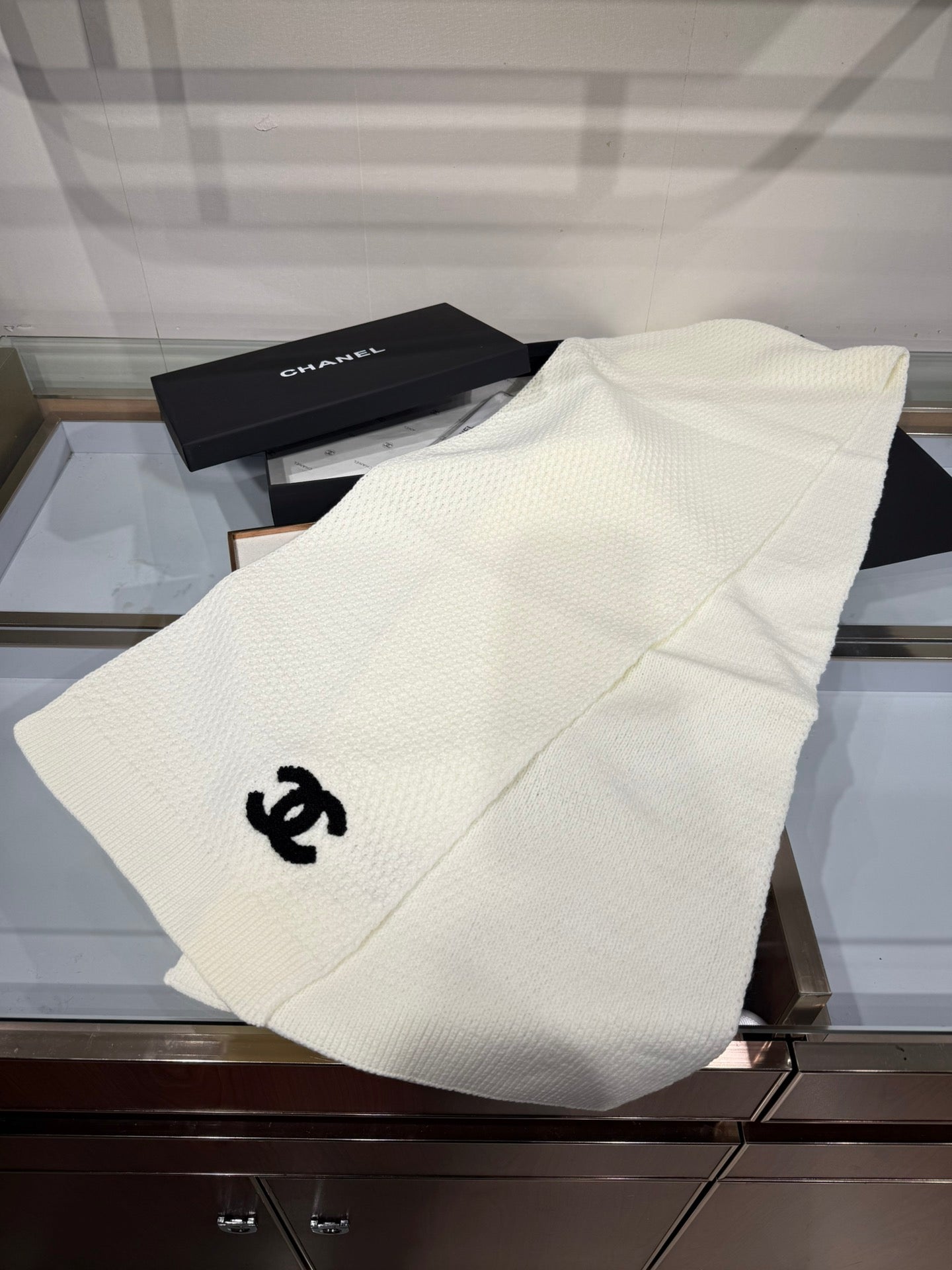 CHANEL 25S SCARF 175 CM IN WOOL CASHMERE 943086