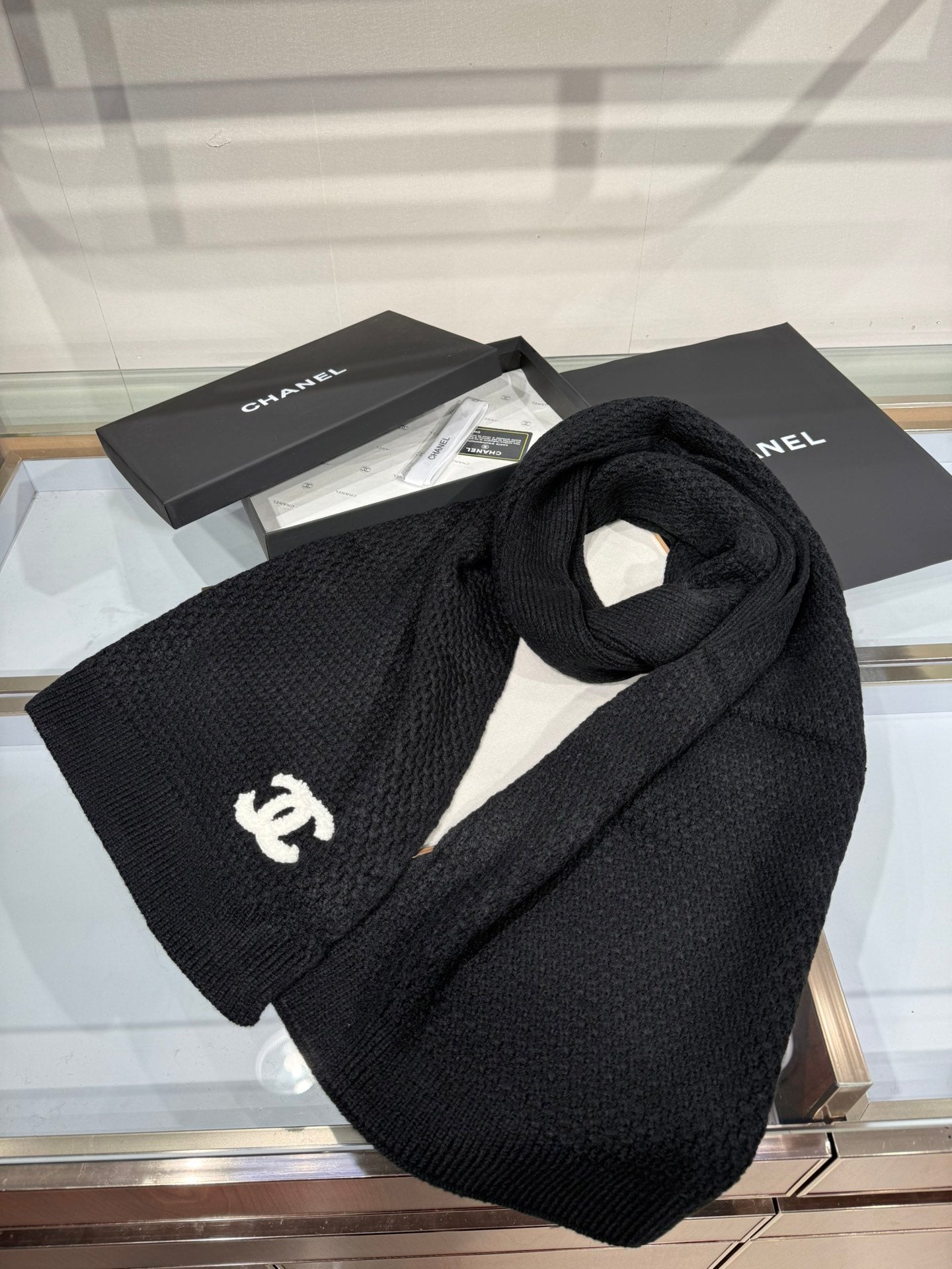 CHANEL 25S SCARF 175 CM IN WOOL CASHMERE 943087